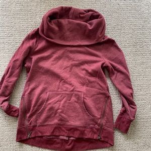 Maroon turtle neck sweater